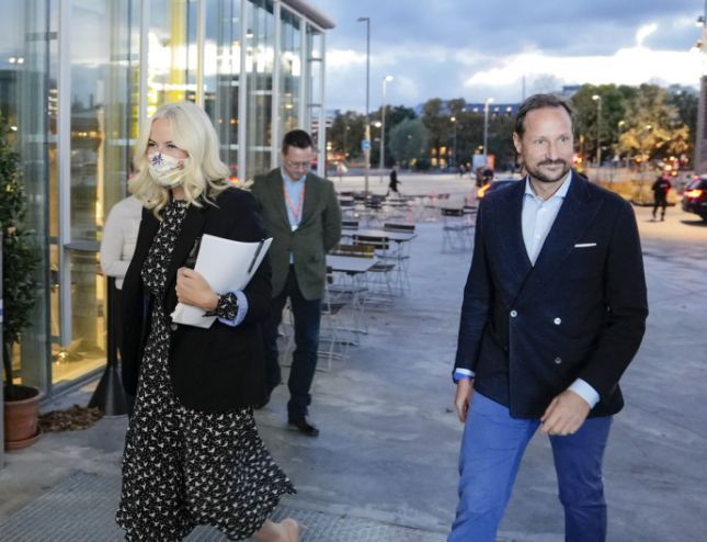 72918571.jpgimageId72918571x13.131313131313y0.18939393939394cropw86.868686868687croph99