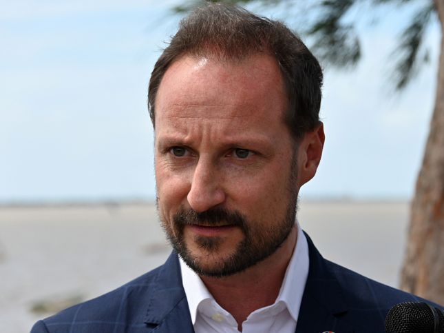 Haakon_mozambique_2